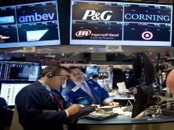 El Dow Jones de Industriales y el selectivo S&P 500, cerraron con récords históricos. AP / ARCHIVO