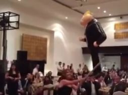 El grupo parlamentario del PRD celebró las fiestas decembrinas este martes. YOUTUBE / Omar Gonzalez