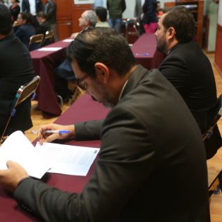 Publican expedientes de aspirantes a auditor