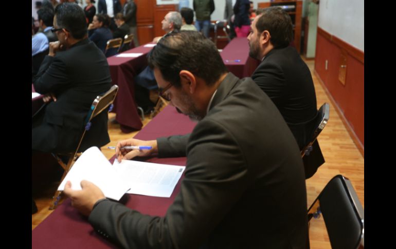 Los aspirantes realizaron ayer martes su examen para ocupar el cargo de auditor. EL INFORMADOR / ARCHIVO