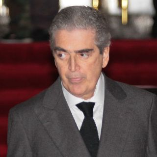 Confirman que Rafael Tovar y de Teresa está hospitalizado