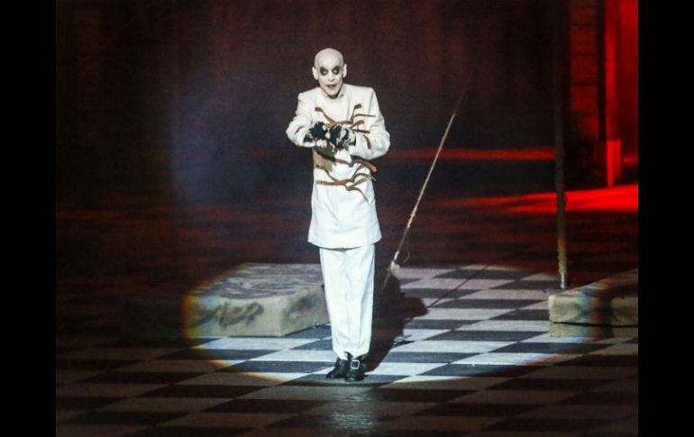 Nosferatu, el anfitrión de la velada, advirtió sobre los horrores que ocurrirían en el lugar. EL INFORMADOR / A. García