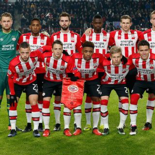 El PSV y Moreno confían mejorar en liga holandesa