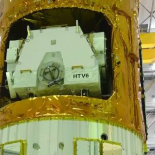 Japón lanza un recolector de basura espacial