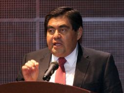 El senador del PRD, reprochó que las bancadas del PRI no sacaran Mando Mixto en el Congreso. SUN / ARCHIVO