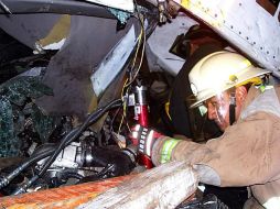 Grupos de emergencia trabajan para atender a las víctimas. EL INFORMADOR / ARCHIVO