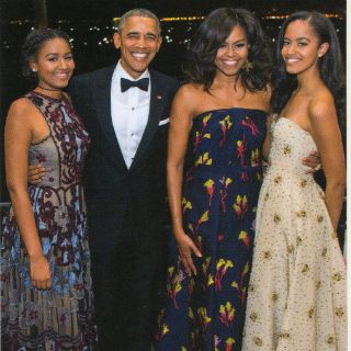 Los Obama mandan última tarjeta navideña desde la Casa Blanca