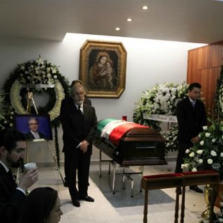 Rafael Tovar y de Teresa trabajó hasta el último día, afirman