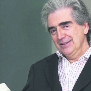 Fallece Tovar y de Teresa, primer secretario de Cultura del país