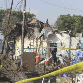 Explota un coche bomba en Somalia; hay 20 muertos