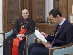 La misiva fue entregada este día al propio mandatario por el nuncio apostólico en Damasco, Mario Zenari, durante una visita oficial. EFE / SANA