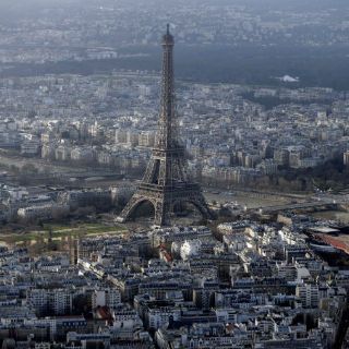 Cierra la Torre Eiffel por huelga de trabajadores