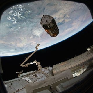 Japón envía regalos de Navidad a Estación Espacial