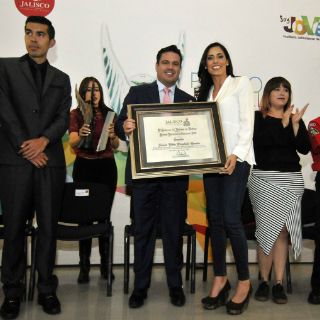 Siete personas reciben Premio Estatal de la Juventud