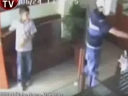 Aseguran que un hombre fue arrestado como sospechoso del robo. YOUTUBE / videos news