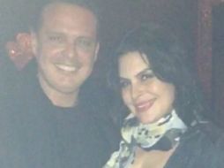 Después de algunos años me reencuentro con este tipazo que cada vez admiro más, señala Mary Boquitas en una publicación. TWITTER / @Maria_Raquenel