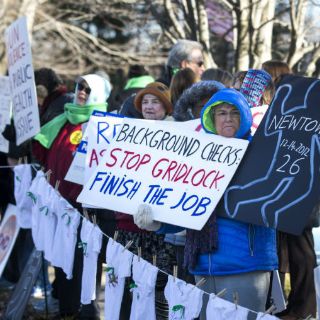 Conmemoran cuatro años de la matanza de Sandy Hook