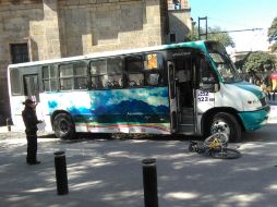 El accidente ocurre a las 10:50 horas en el cruce de Liceo e Hidalgo. ESPECIAL /