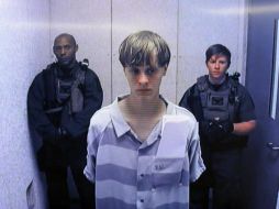 Los fiscales acusaron a Roof de ejecutar un crimen planeado con frialdad. AP / ARCHIVO