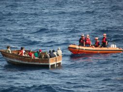 Instan a los cubanos a que ''no intenten alcanzar ilegalmente suelo estadounidenses arriesgando sus vidas''. AP / ARCHIVO