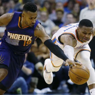 Westbrook logra ante Phoenix su triple-doble número 50