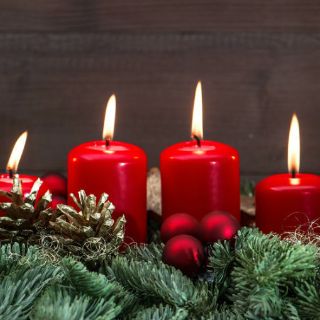 Dios incomprensible se hizo comprensible