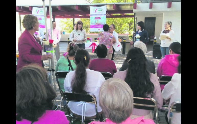 Objetivo. A través de estos talleres buscan combatir la violencia de género. ESPECIAL /