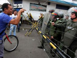 Analistas habían advertido que la eliminación del billete de mayor denominación colapsaría el país. AFP / G. Castellanos