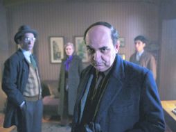 'Neruda', de Pablo Larraín, es una de las apuestas fuertes que brinda el cine latinoamericano. ESPECIAL /