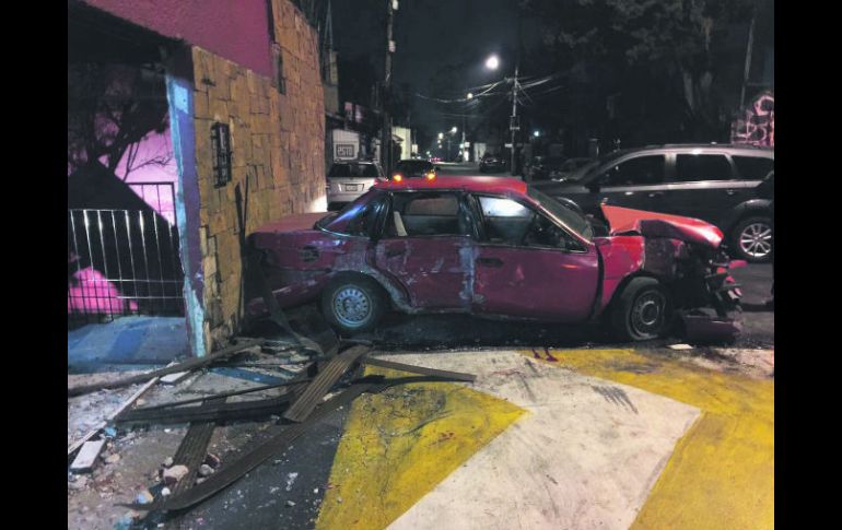 El cantante mostró los daños a su propiedad. TWITTER /