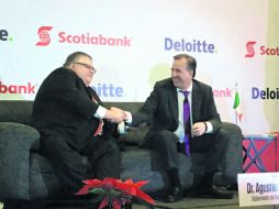 Carstens, gobernador del Banxico, y Meade, secretario de Hacienda, durante el foro sobre Perspectivas Económicas 2017. ESPECIAL /