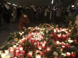 Los investigadores estaban tratando el ataque a un mercado navideño en Berlín como un acto de terrorismo. EFE / J. Carstensen