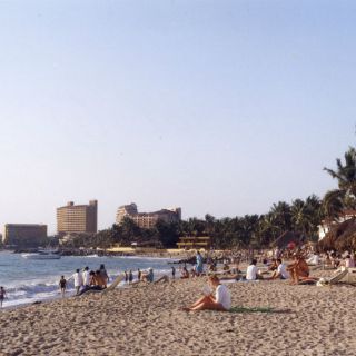 Declaran limpias a las playas de Jalisco