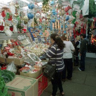 Mexicanos gastan en adornos navideños cerca de 750 pesos
