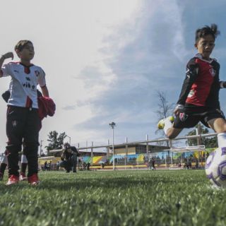 Entregan unidad deportiva rehabilitada en la colonia Jalisco