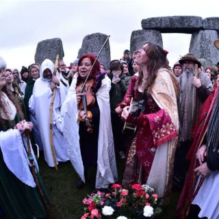 Celebran el solsticio de invierno en Stonehenge