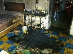 El incendio se ocasiona por un cigarrillo que se fumaba en el lugar, según informa la familia del afectado. ESPECIAL / Bomberos de Guadalajara