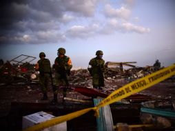 La explosión en el mercado de San Pablito, en Tultepec, Estado de México, ocurrió alrededor de las 15:00 horas de ayer. AFP / R. Schemidt