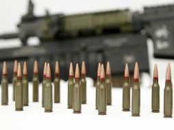 La policía asegura a los presuntos secuestradores armas de fuego, cartuchos e indumentaria. EL INFORMADOR / ARCHIVO