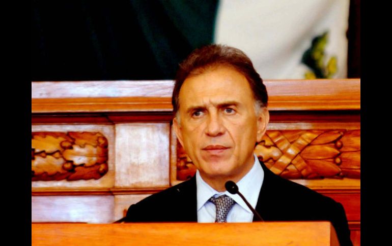 Yunes Linares se comprometió a pagar la segunda parte del aguinaldo el 30 de diciembre. SUN / M. A. Carmona