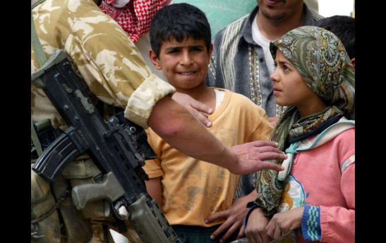Resaltan que, aunque estén en la retaguardia, los niños corren riesgo de ser blanco de ofensivas. AP / ARCHIVO