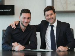 Lloris (I), que tendrá 30 años el próximo lunes, llegó al Tottenham en 2012 tras dejar el Olympique de Lyon. TWITTER / @SpursOfficial