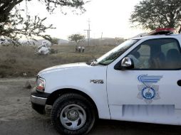 Al percatarse que el tren se aproximaba a pasar, el hombre descendió de su vehículo. EL INFORMADOR / ARCHIVO