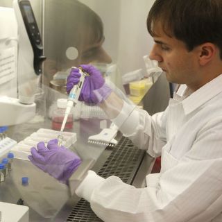 La OMS anuncia vacuna eficaz contra ébola