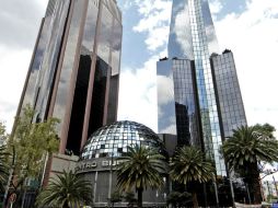 En la plaza bursátil mexicana 27 emisoras ganan, 34 bajan y siete permanecen sin cambios. NTX / ARCHIVO