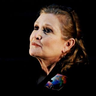 Carrie Fisher sufre infarto durante vuelo