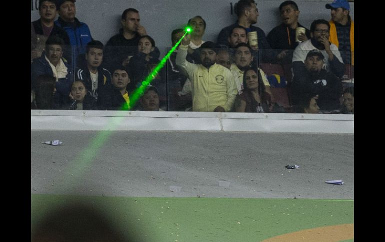 Las reacciones en redes sociales no tardaron y de inmediato fue etiquetado como #LordLáser. AP / C. Palma