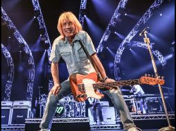 Parfitt fue hospitalizado el jueves por un hombro lastimado tras una caída. ESPECIAL / statusquo.co.uk