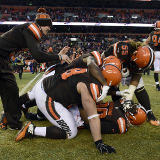 Los Cafés logran su primer triunfo
