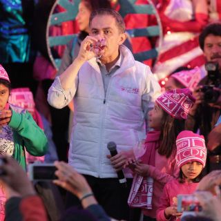 Mancera encabeza cena de Navidad en el Zócalo capitalino